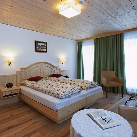 Hotel Monte Paraccia San Vigilio Di Marebbe Εξωτερικό φωτογραφία