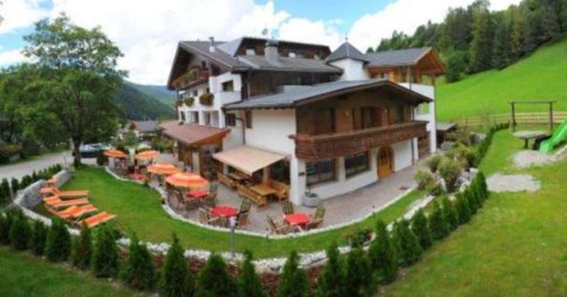 Hotel Monte Paraccia San Vigilio Di Marebbe Εξωτερικό φωτογραφία