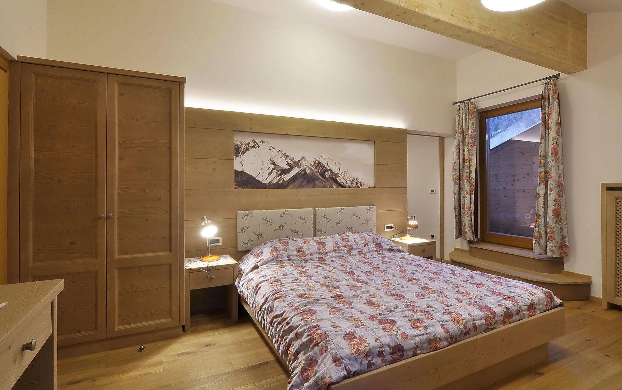 Hotel Monte Paraccia San Vigilio Di Marebbe Εξωτερικό φωτογραφία