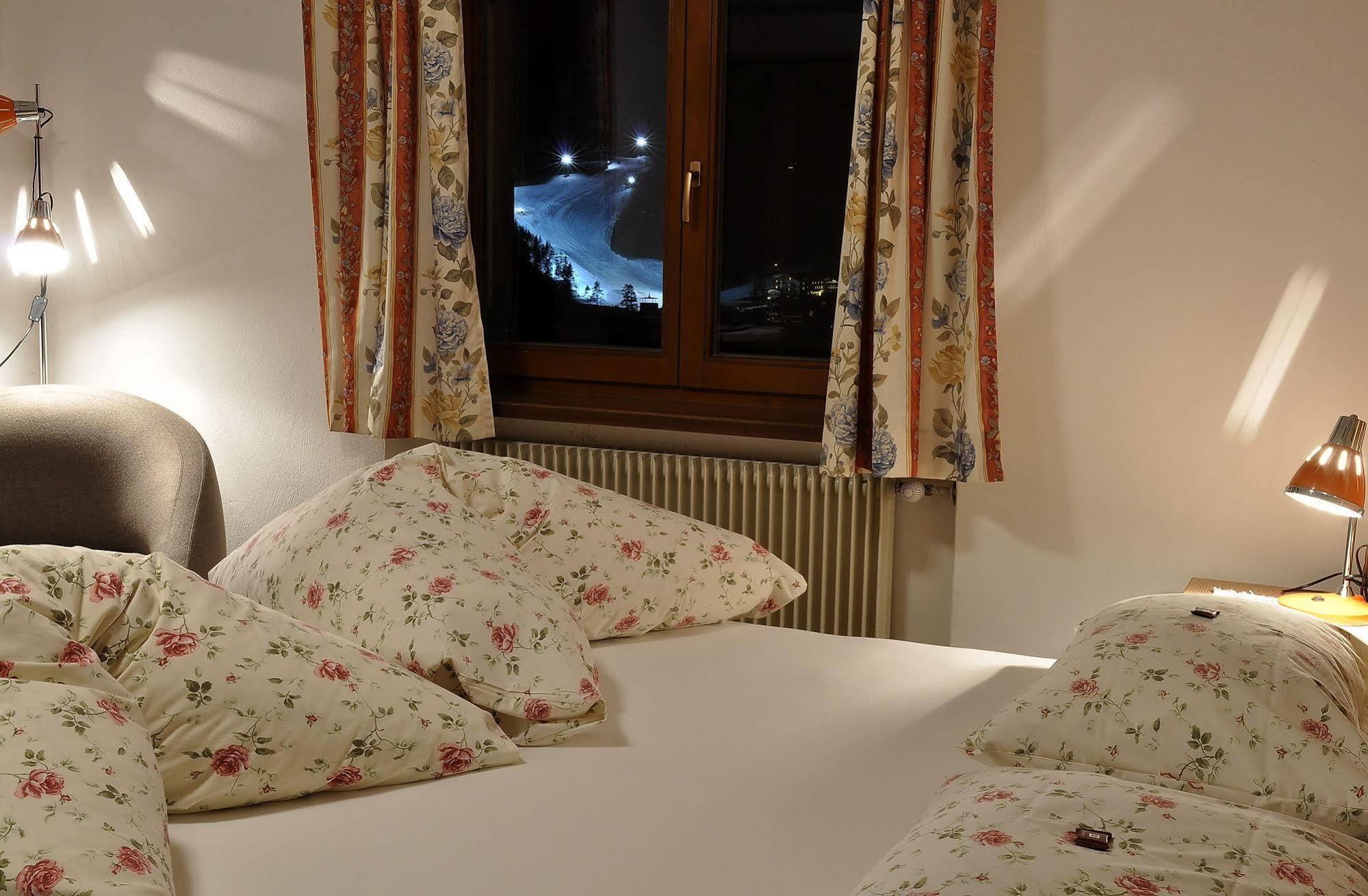 Hotel Monte Paraccia San Vigilio Di Marebbe Εξωτερικό φωτογραφία
